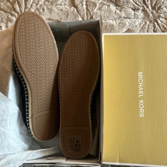 Michael Kors Women’s Hastings Espadrille’s - Picture 2 of 4